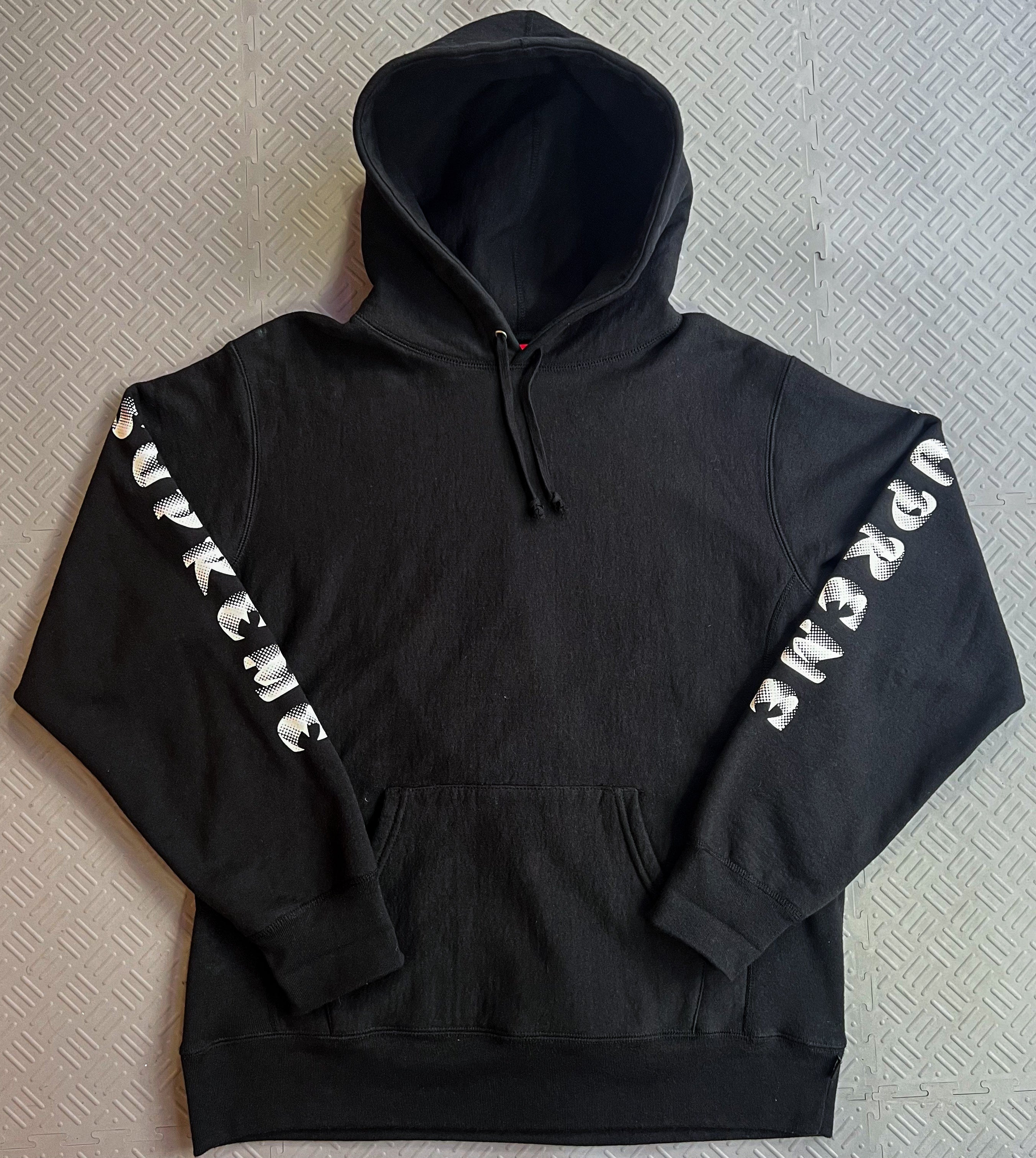 Supreme Hoodie (L)