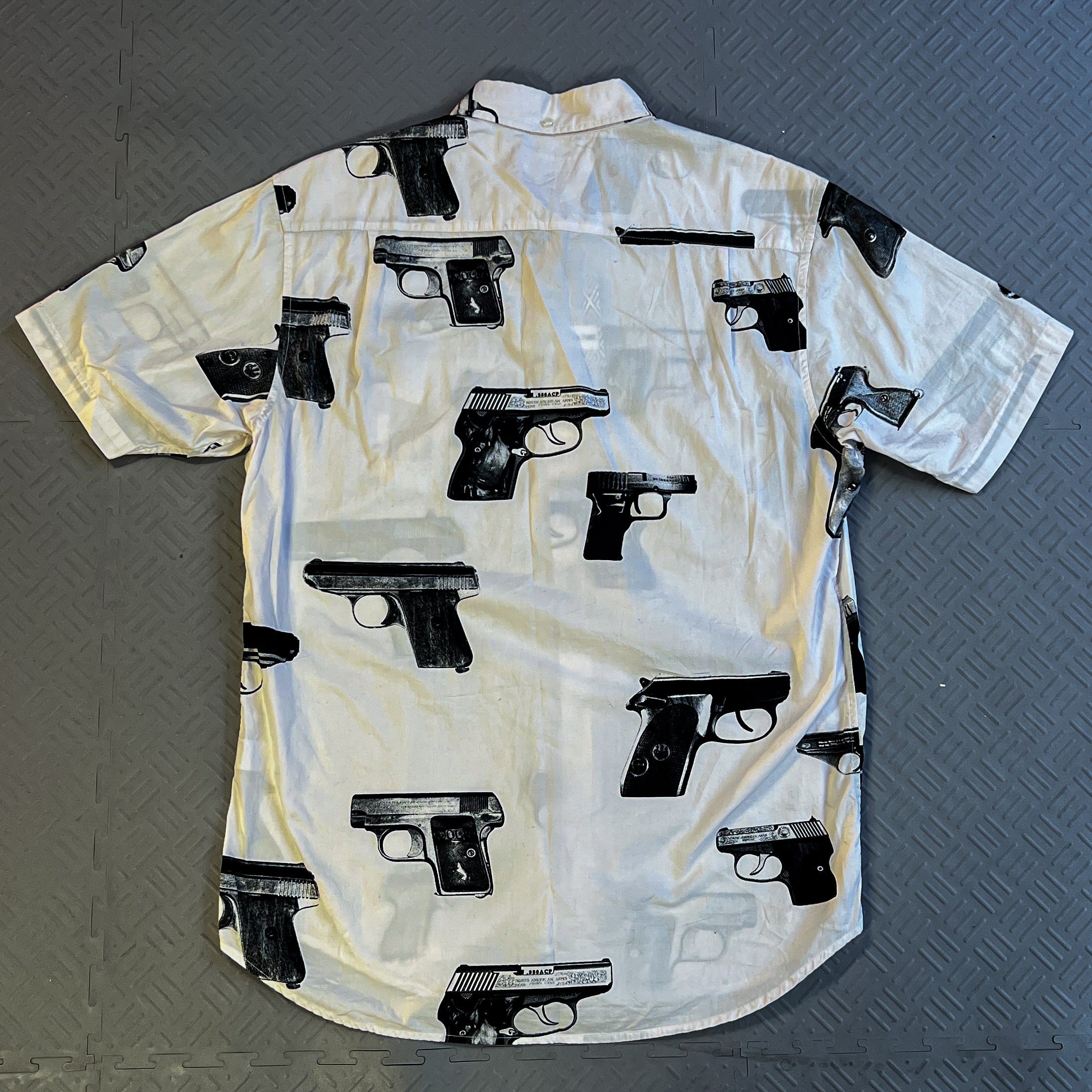 SS13 Supreme Guns Shirt (L)