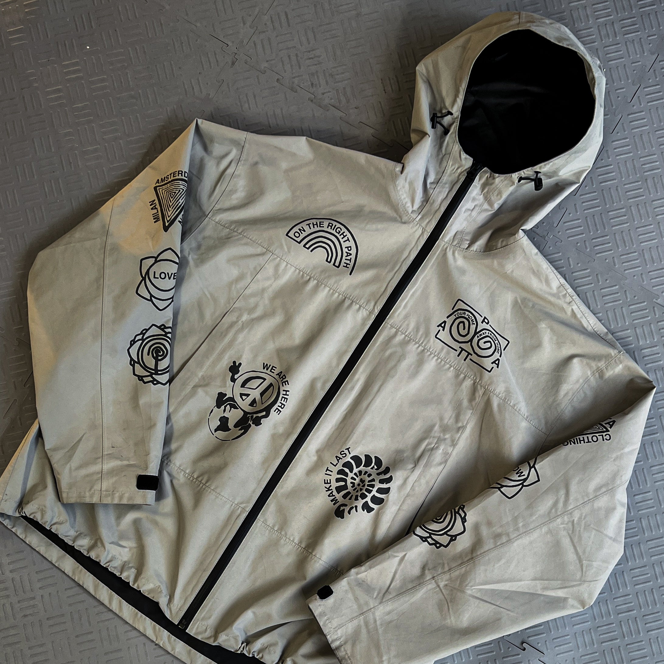 Patta Waterproof Shell Jacket Grey (XL)