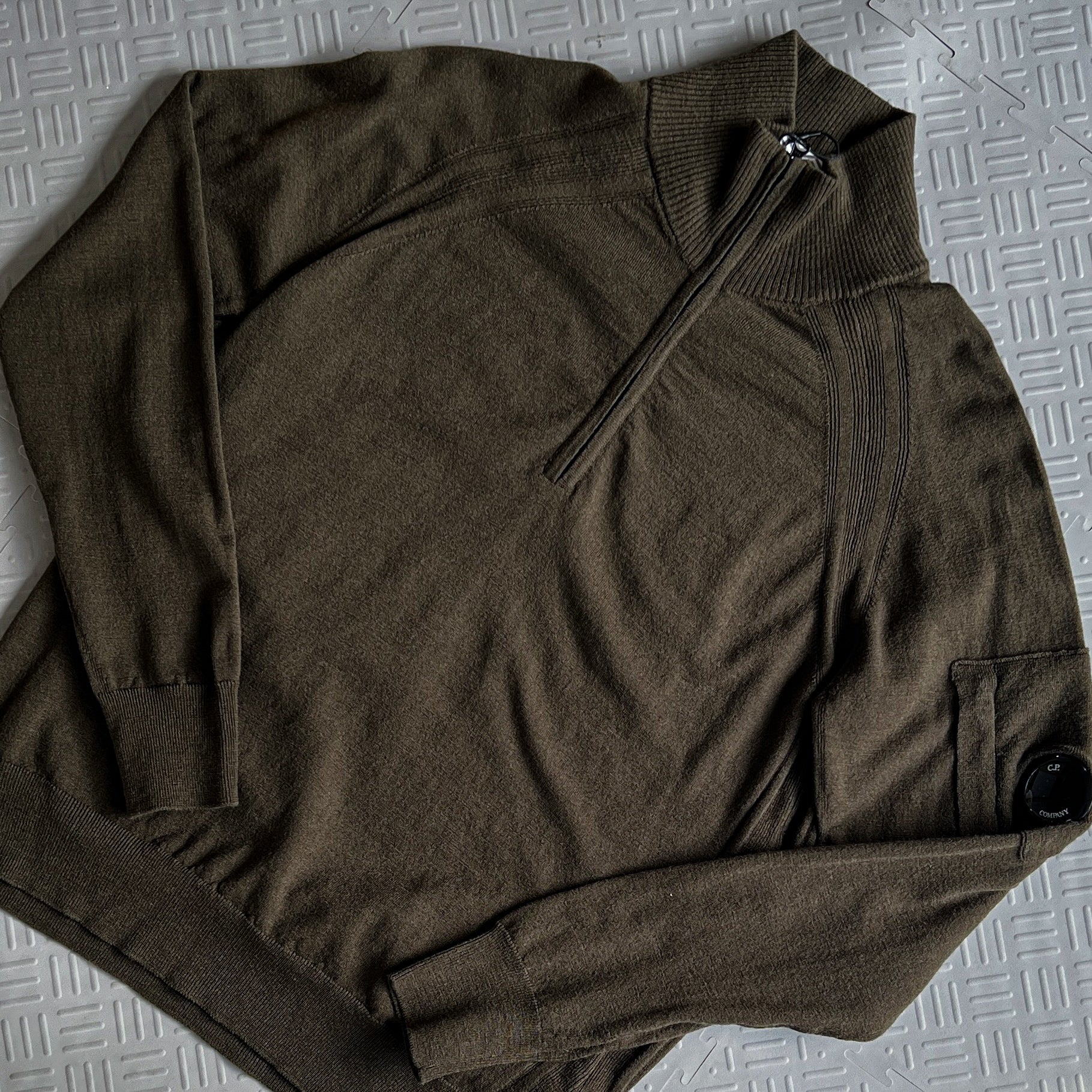 CP Company Lens Knitted Half Zip NWT (S)
