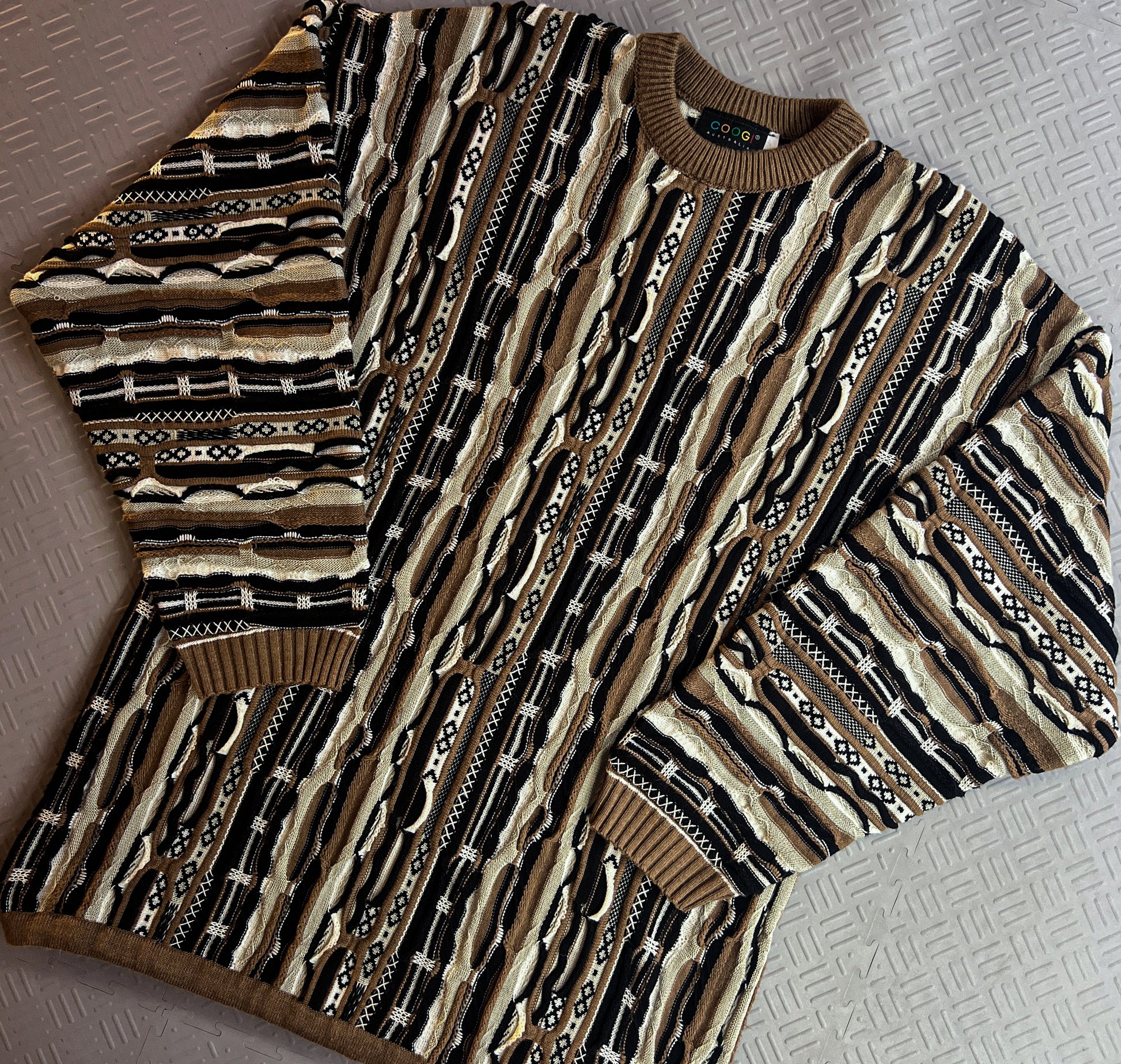 Vintage 90’s Googi 3D Knit Sweater (3XL)