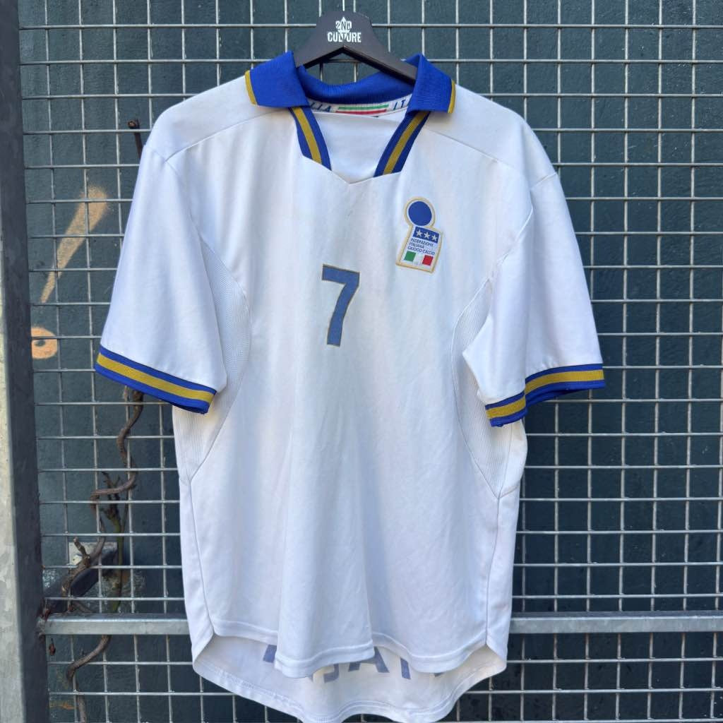 1996-98 Italy Away Shirt (L)