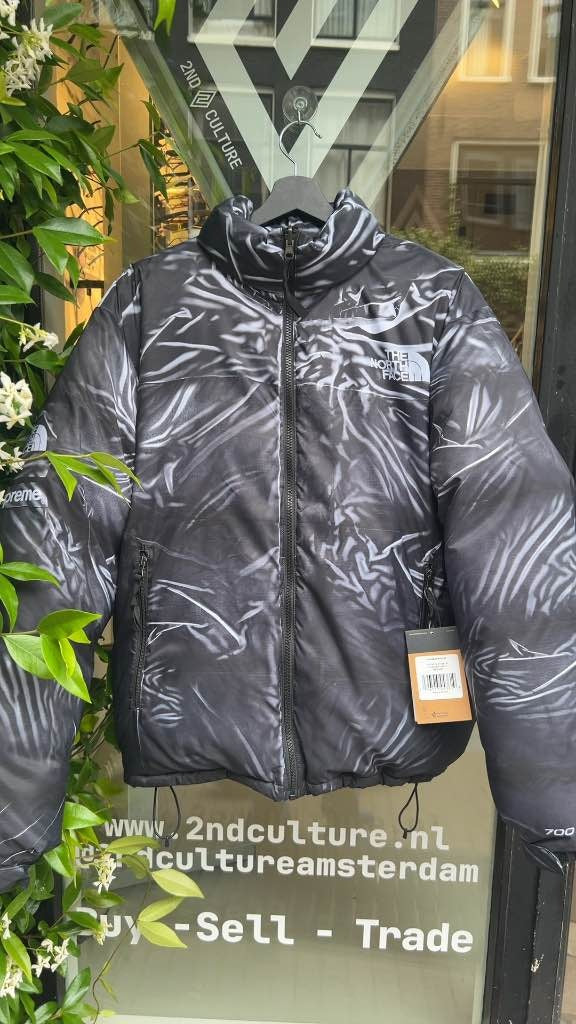 Supreme x The North Face Printed Nuptse Trompe L'oeil Jacket (M)