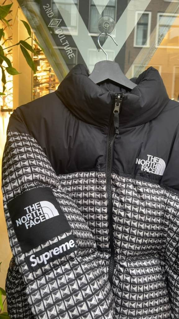SS21 Supreme x North Face Studded Nupste Jacket (L)