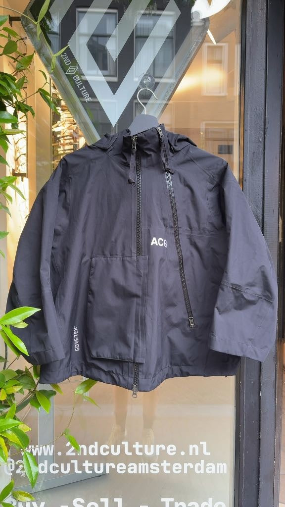 Nike ACG Goretex Womens Jacket (L)