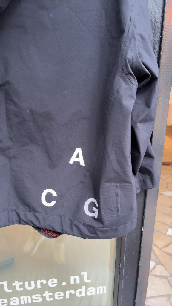 Nike ACG Goretex Womens Jacket (L)