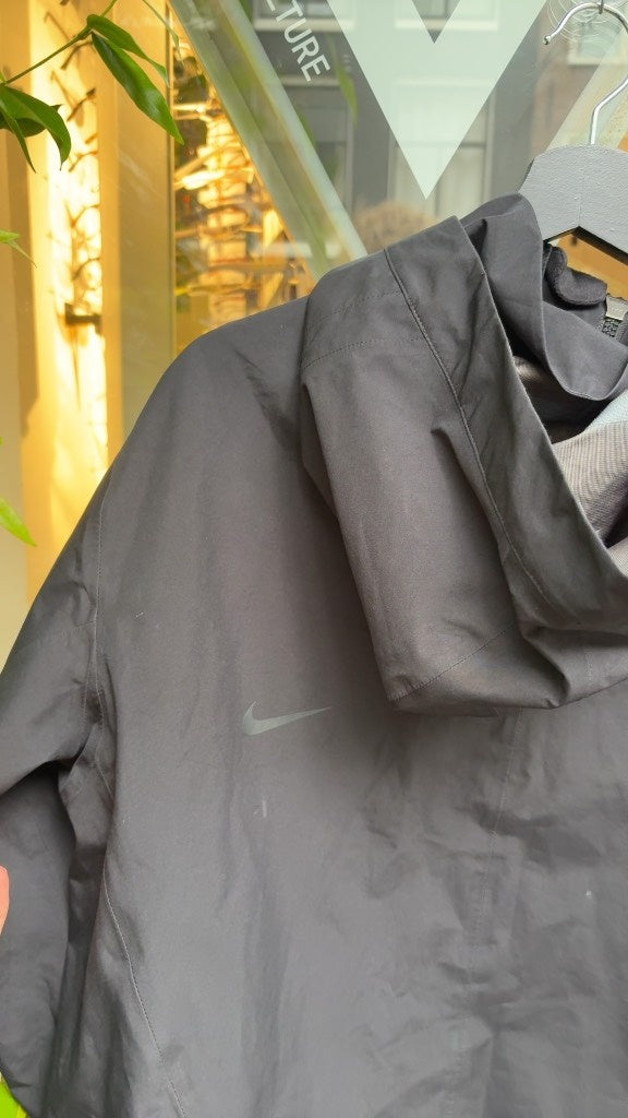 Nike ACG Goretex Womens Jacket (L)