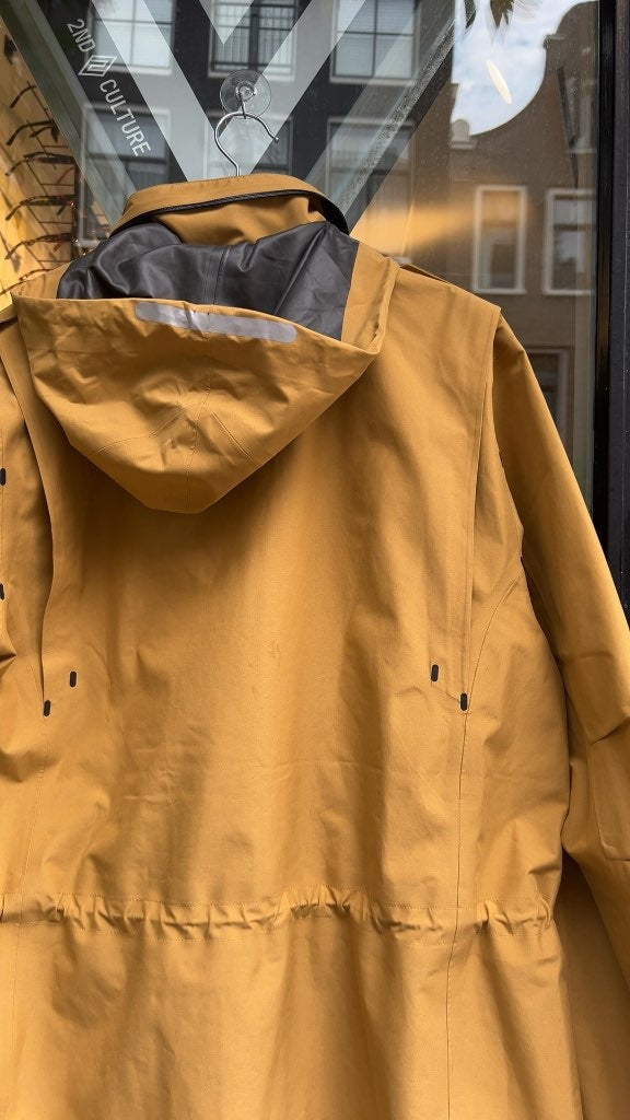 Nike Goretex Jacket Sand (L)