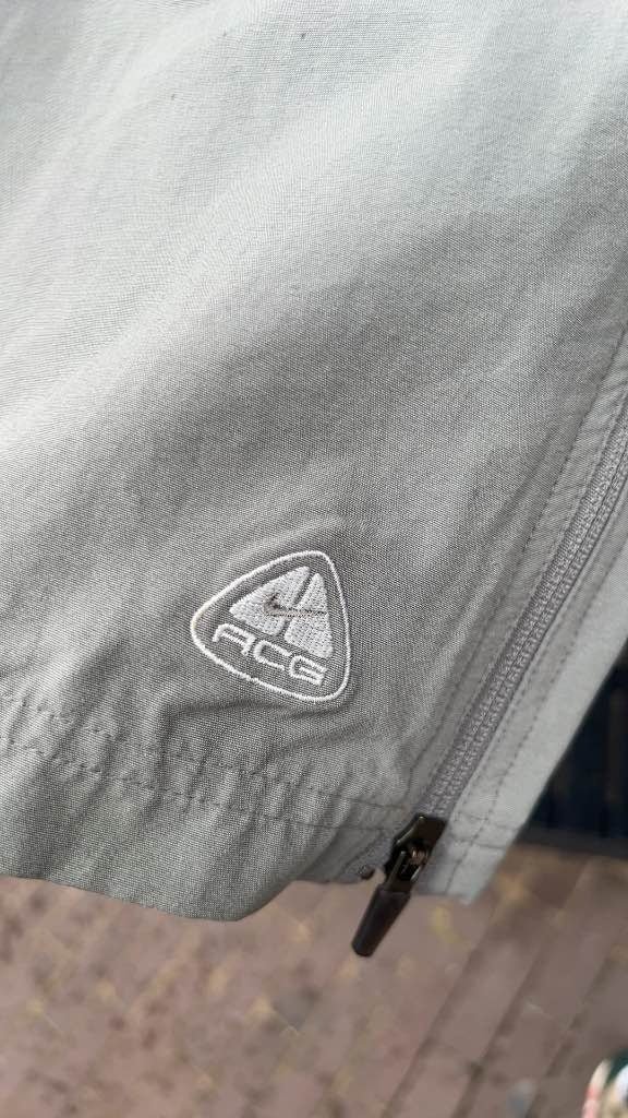Vintage 2000's Nike ACG Pants (L)
