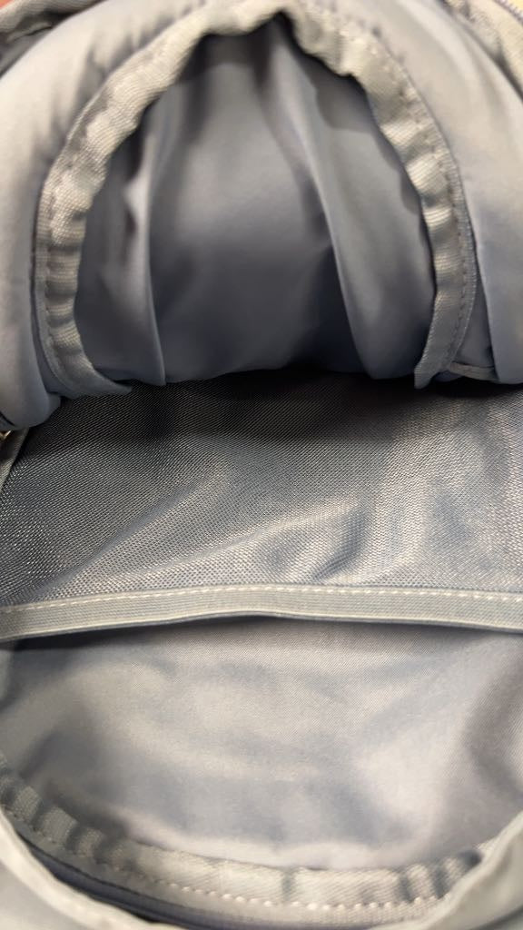 Nike Essentials Sling Bag