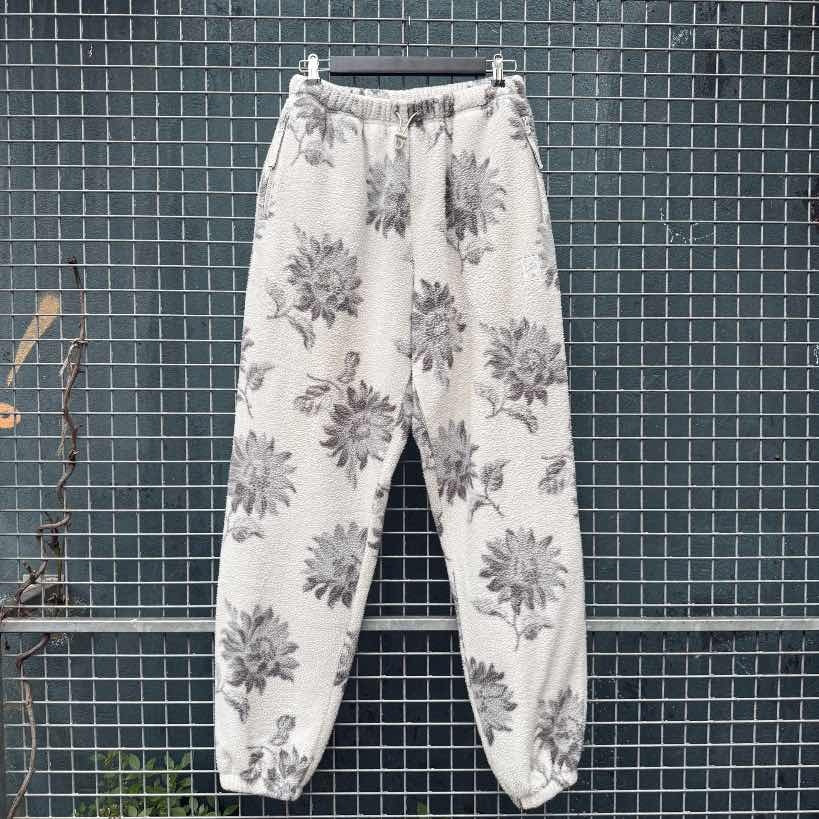 Patta Sunflower Sherpa Pants (L)