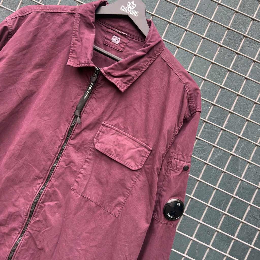 C.P. Company Organic Gabardine Lens Overshirt Bordauxred (XL)