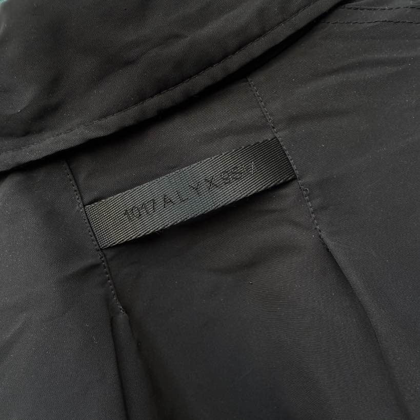 1017 ALYX 9SM Flight Padded Boxy Shell Bomber Jacket (M)