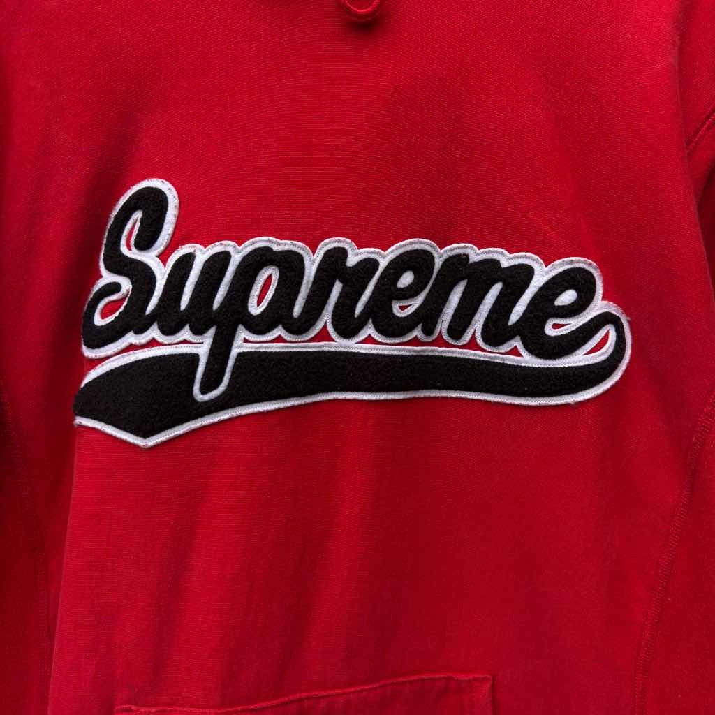 FW25 Supreme Chenille Script Hooded Sweatshirt Red (M)