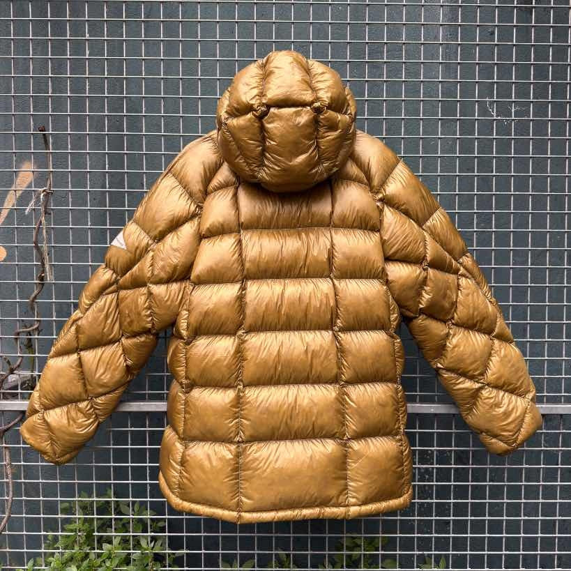 And Wander Gold Pertex Daimond Quilted Jacket NWT (L)