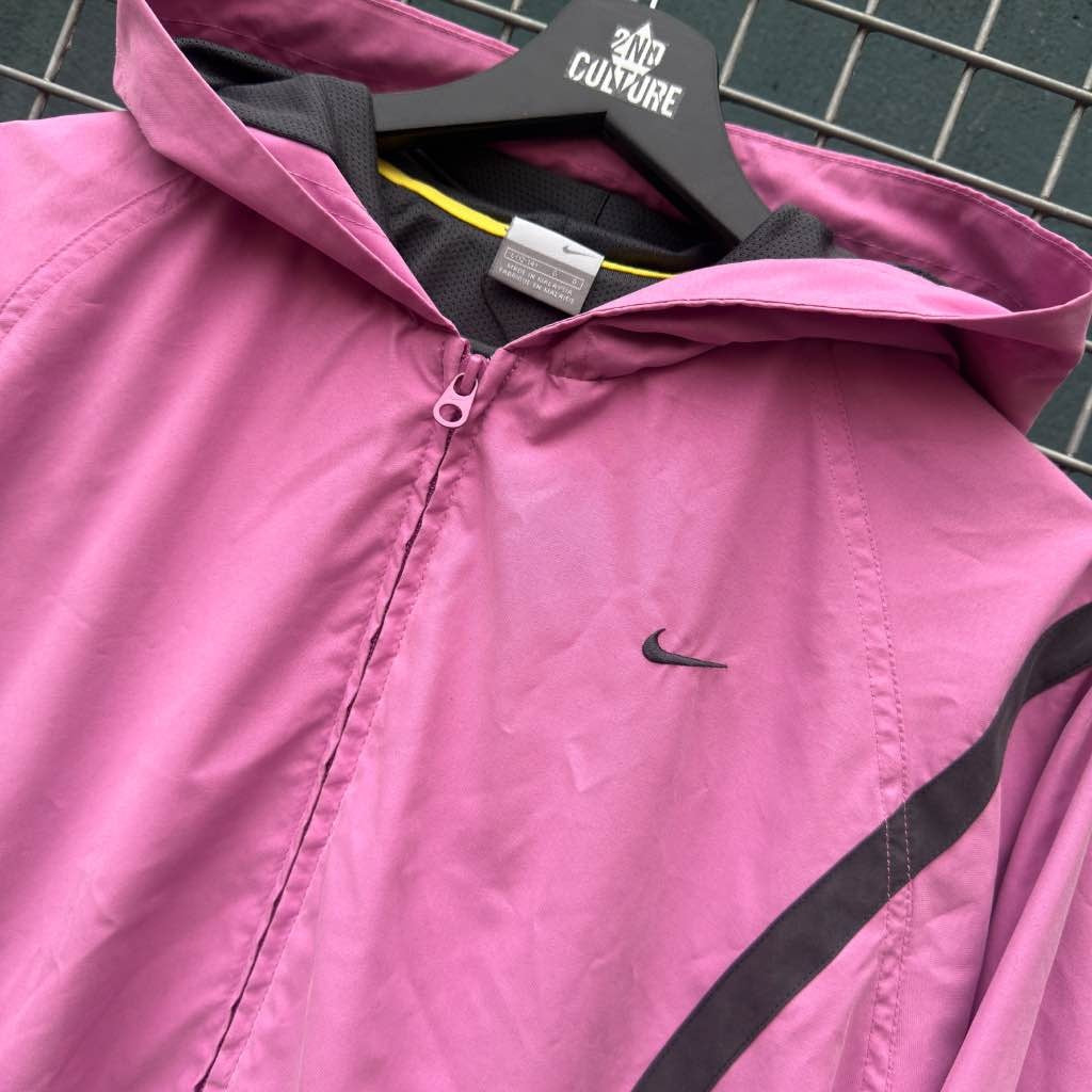 Vintage 2000's Nike Pink Jacket (L)