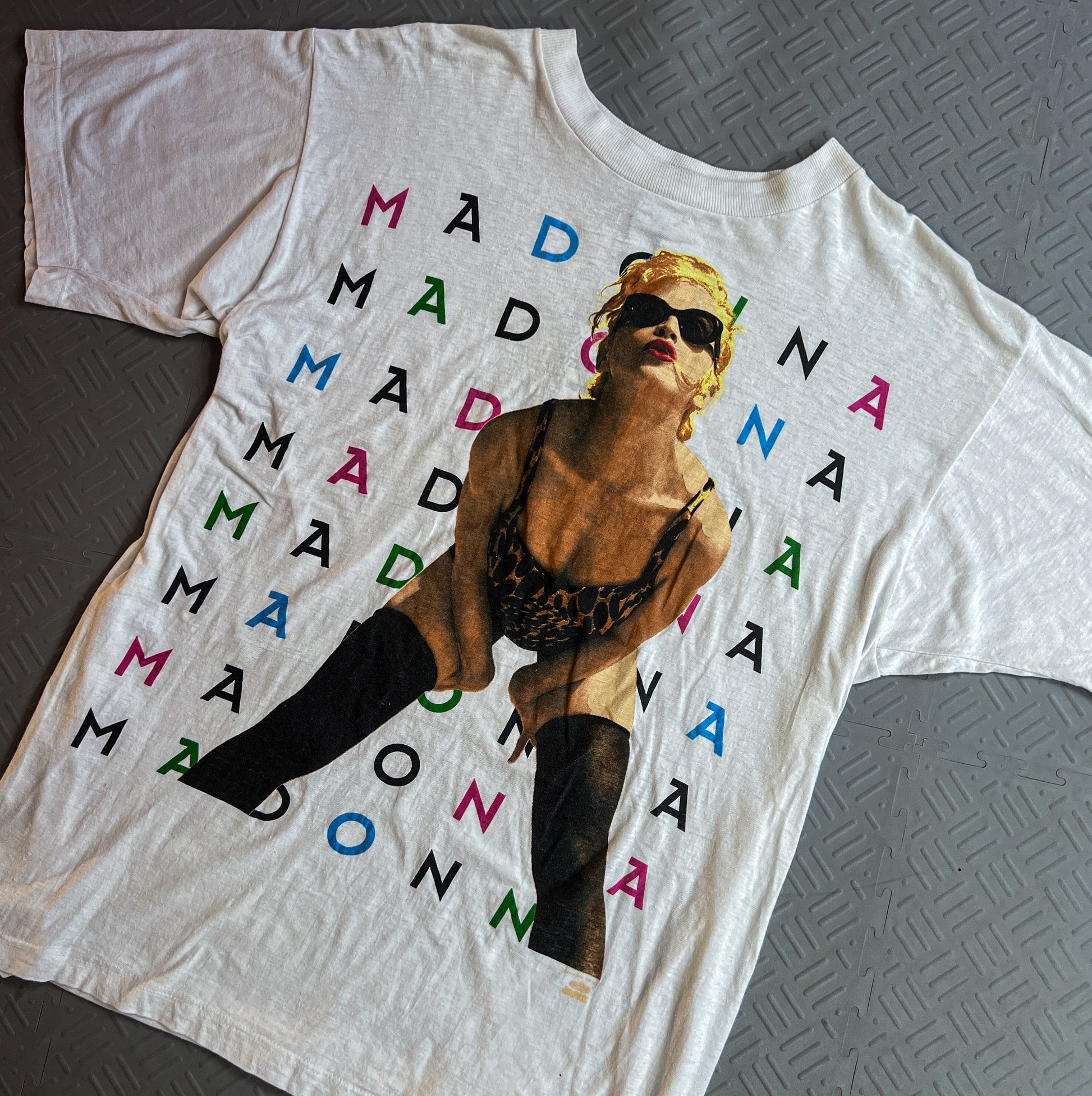 Vintage 1992 Madonna Girlie Show Tee (XL)