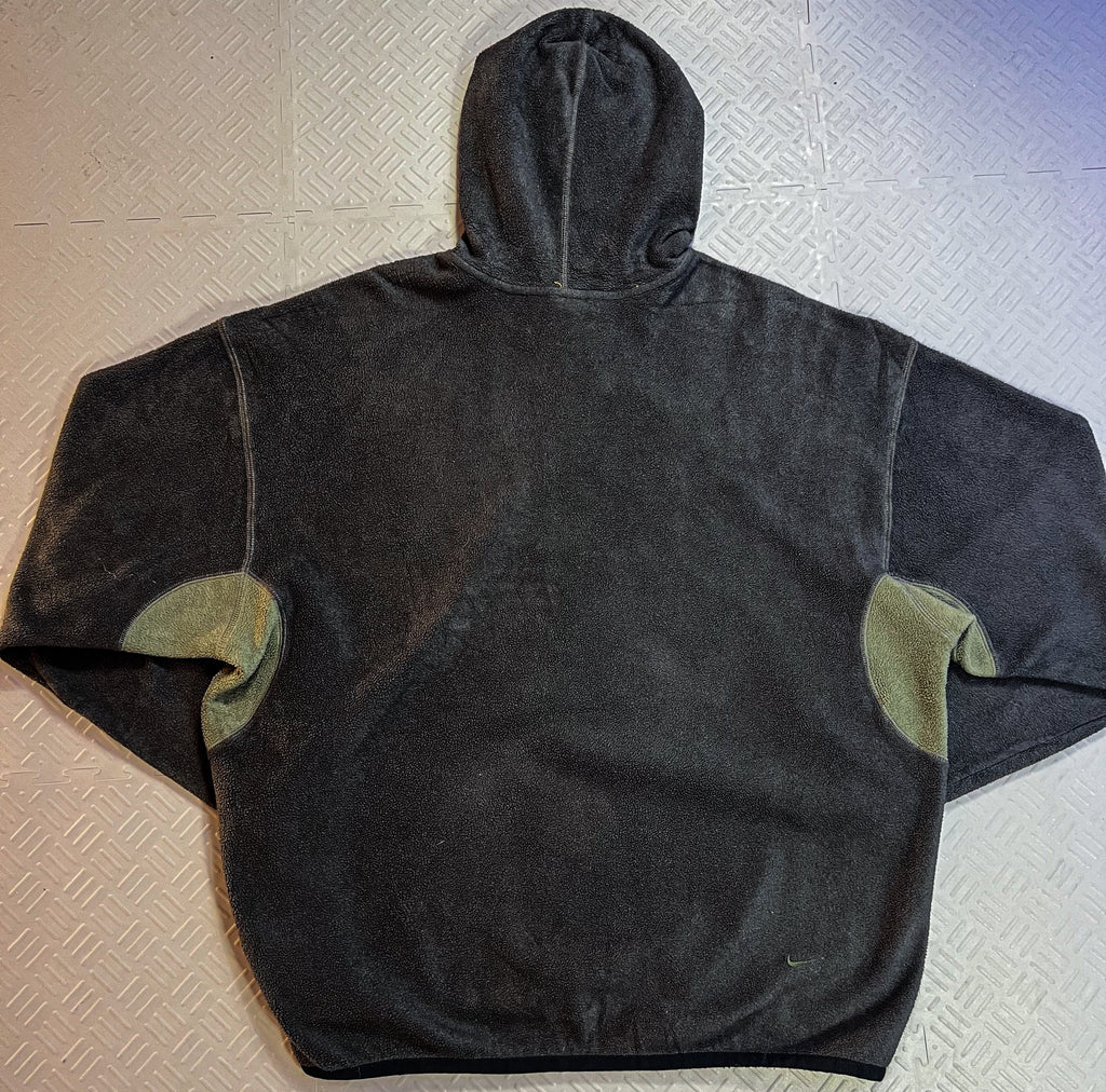 Vintage 2000’s Nike Spellout Fleece (XL)