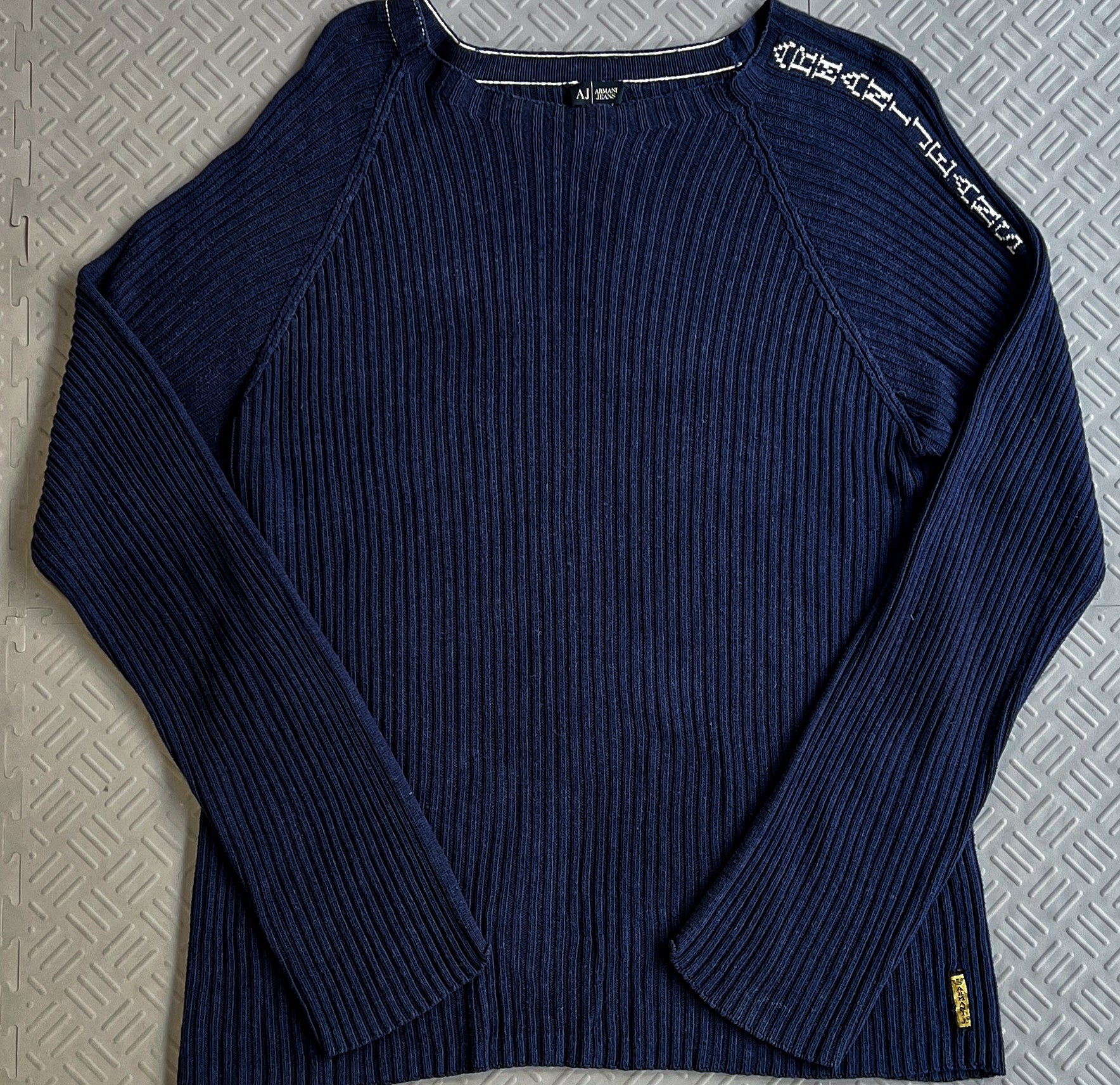 Armani Vintage Knit (XL)