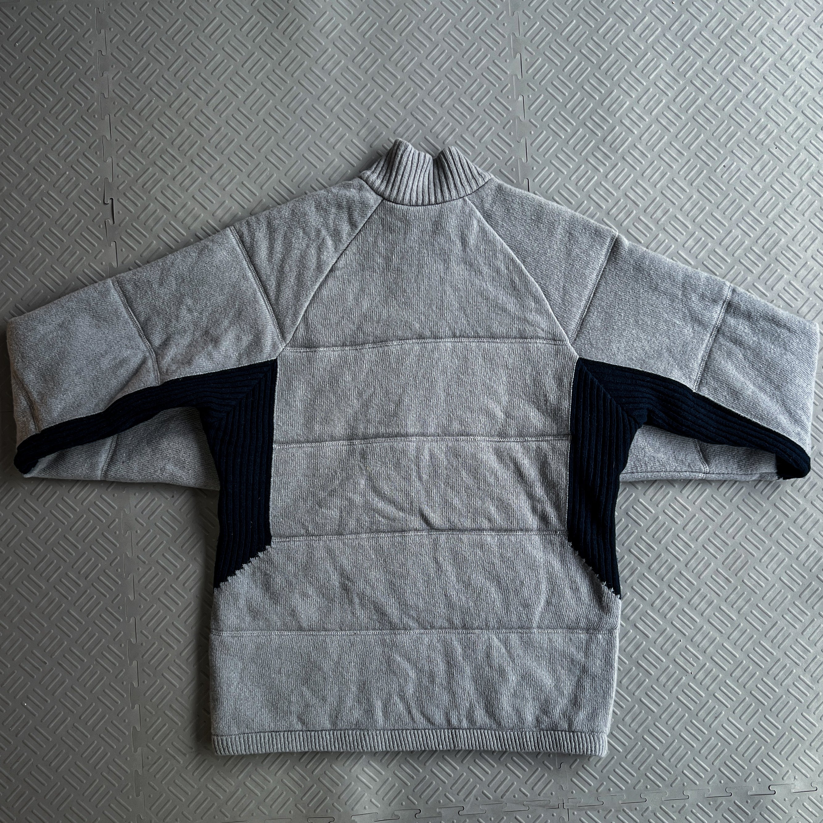 Vintage 2000’s Nike ACG Quarter Zip Grey (M)
