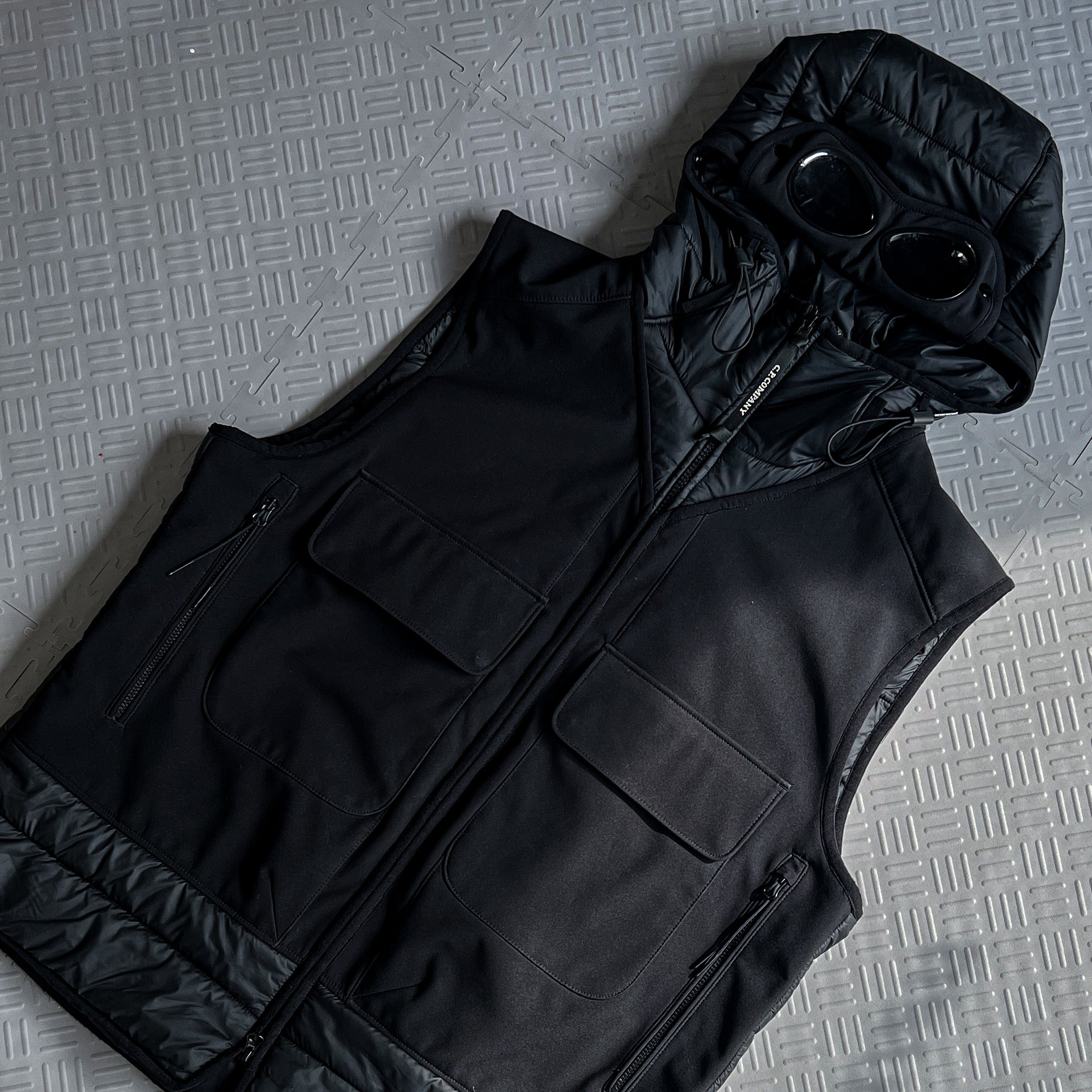 CP Company Shell R Goggle Vest (52)