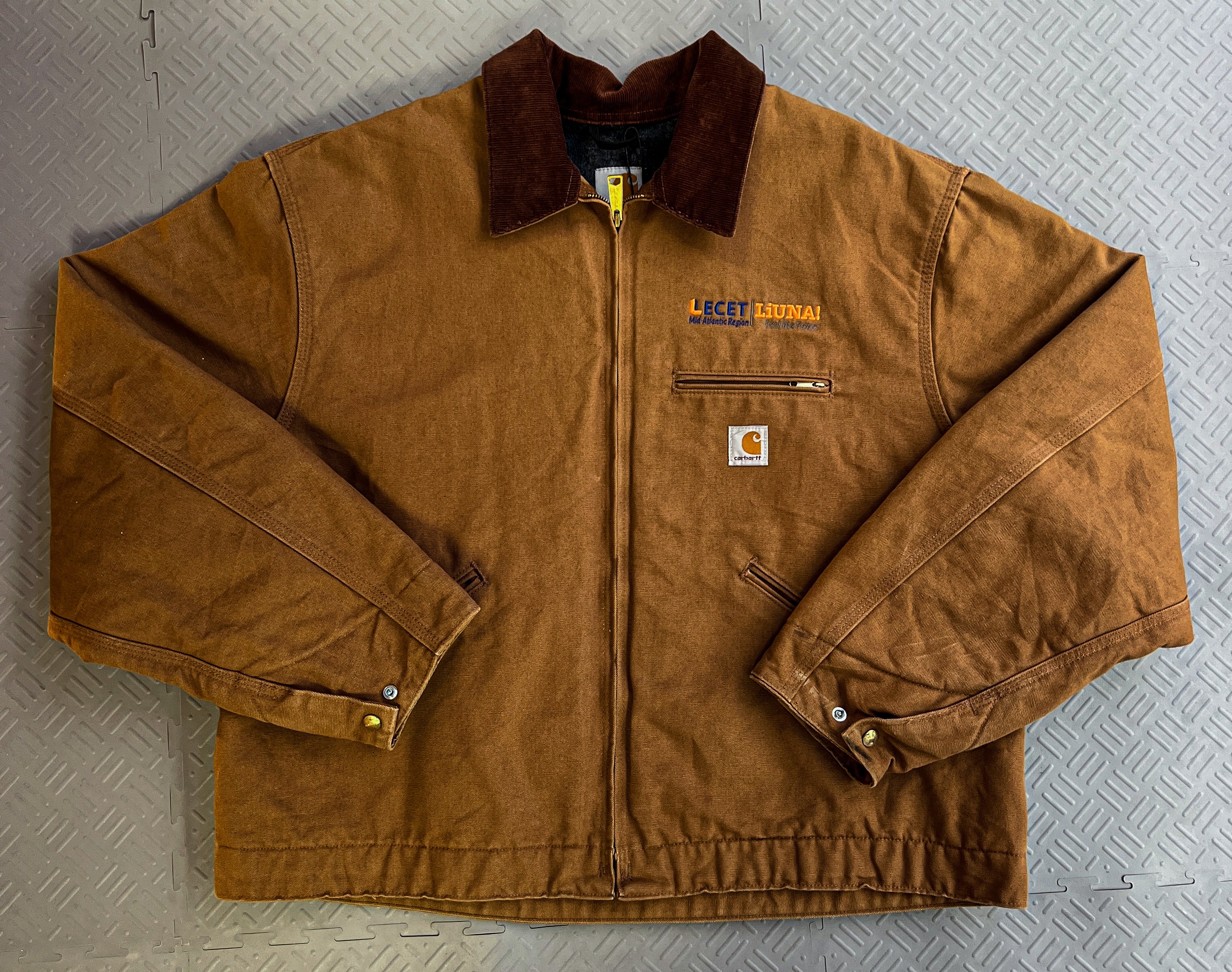 Vintage 2000’s Carhartt Detroit Jacket (XXL)