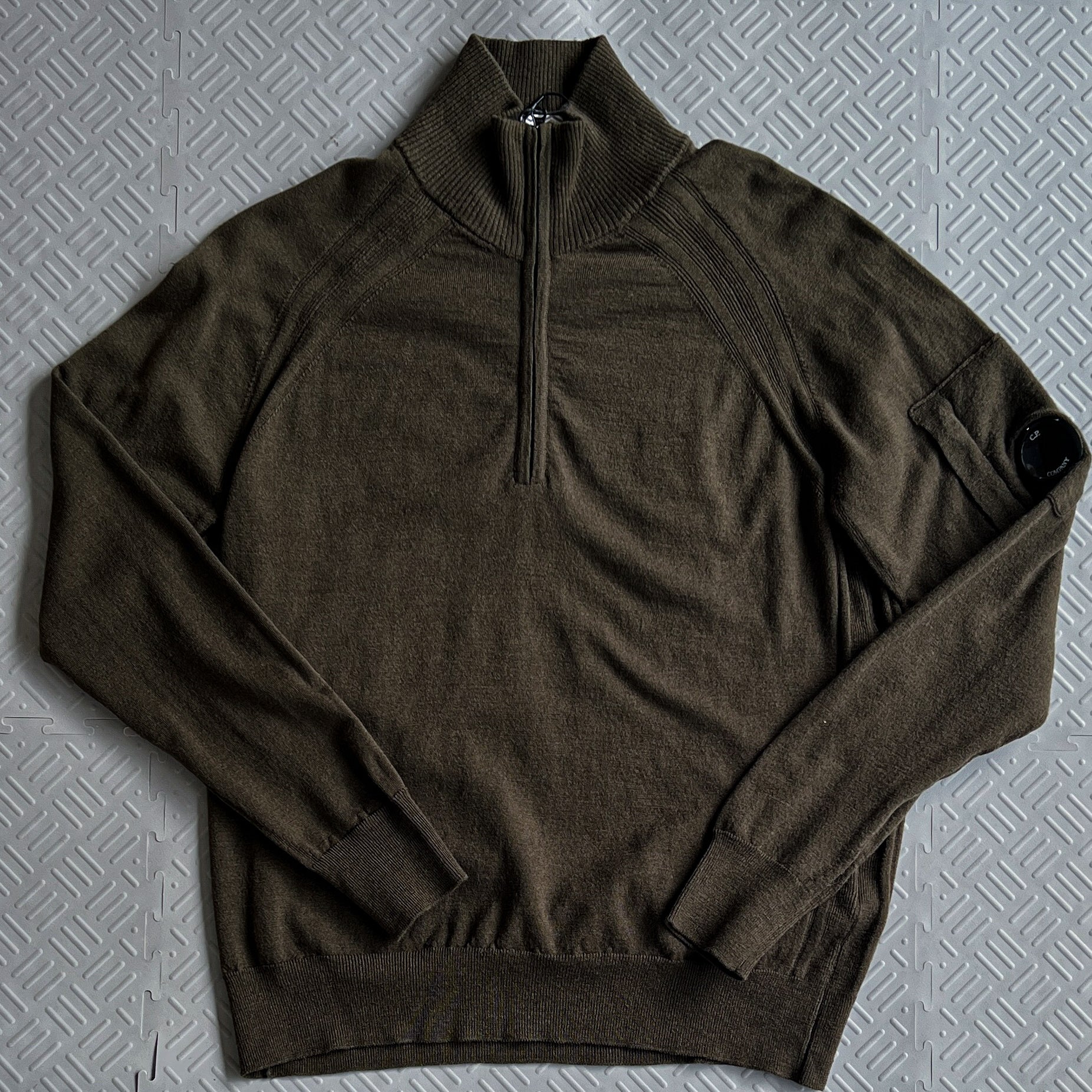 CP Company Lens Knitted Half Zip NWT (S)