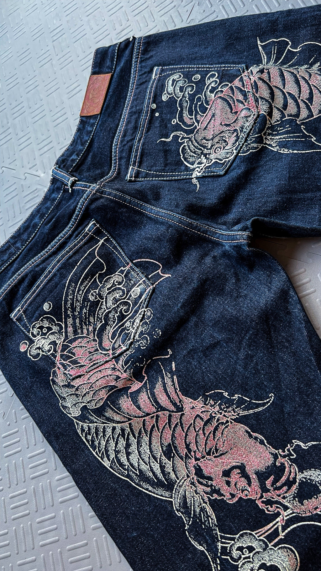 Evisu Embroidered Koi Jeans (29)
