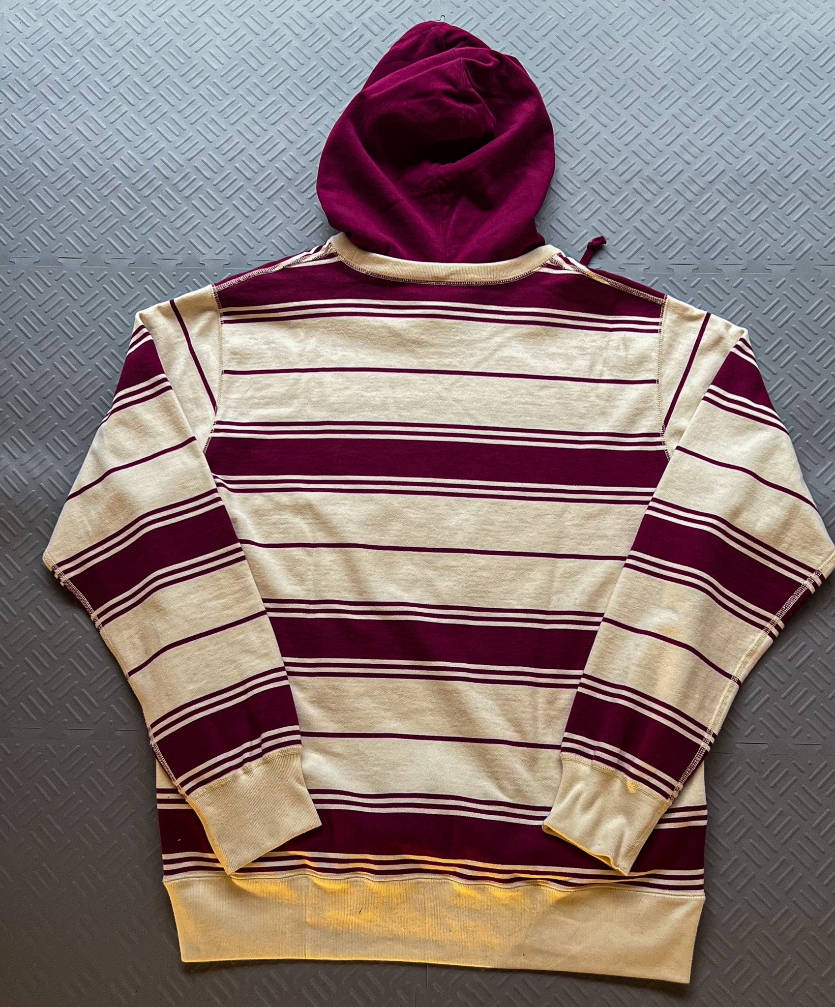 FW16 Supreme Striped Classic Logo Hoodie (L)