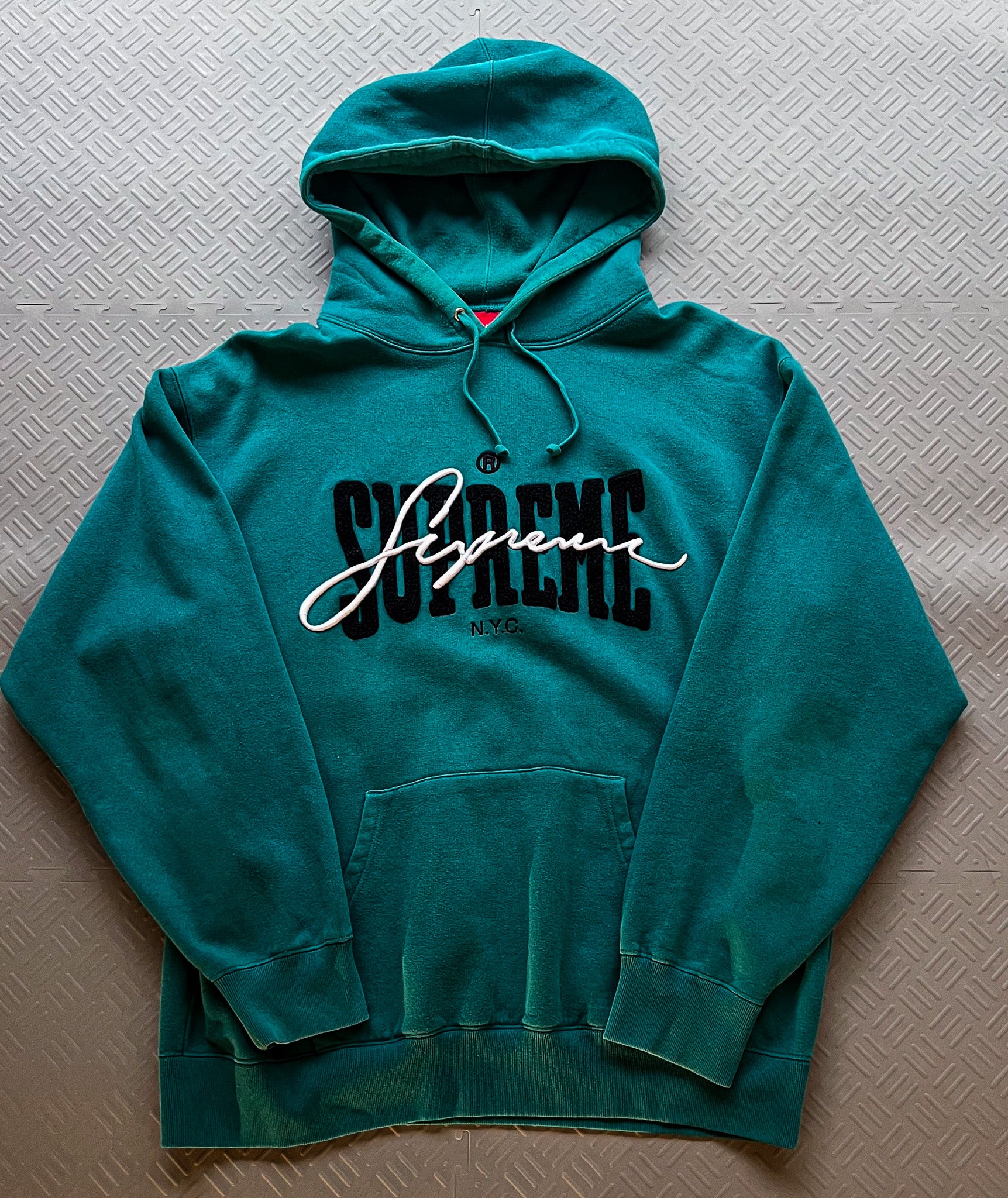 SS22 Supreme Embroidered Chenille Hoodie (L)