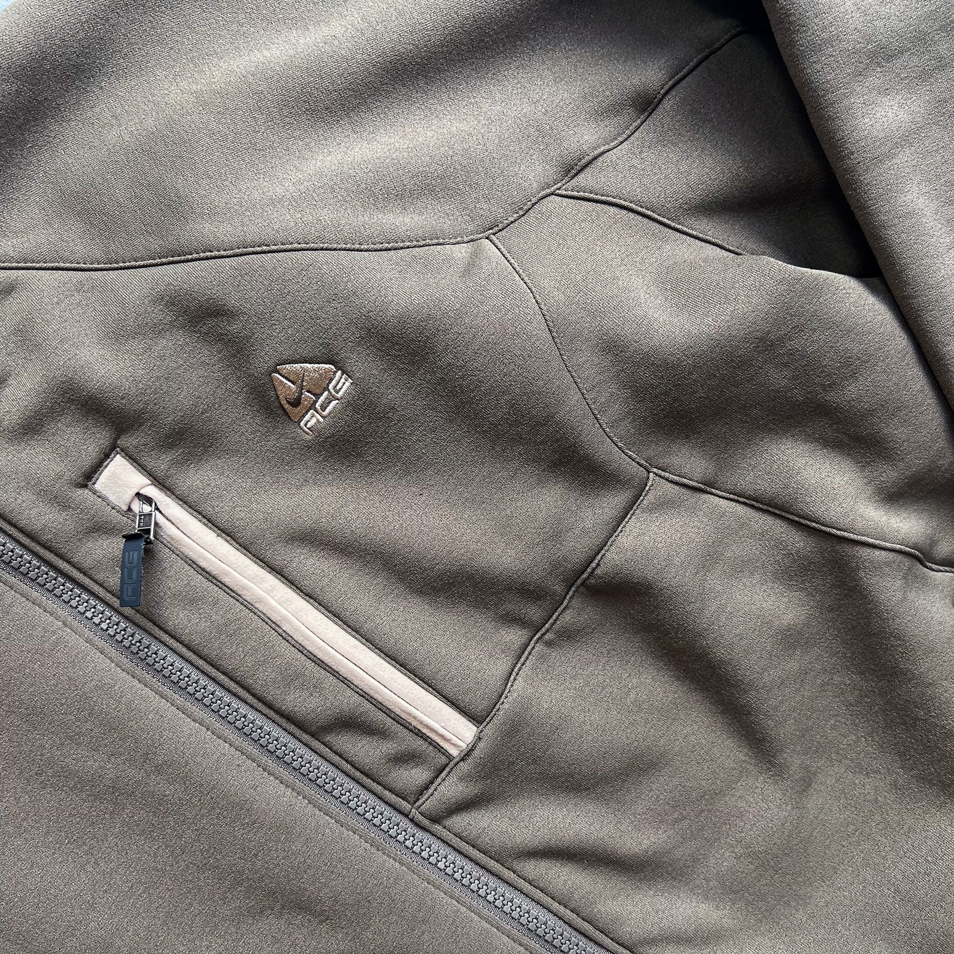 Vintage 2000's Nike ACG Fleece Olive (M)