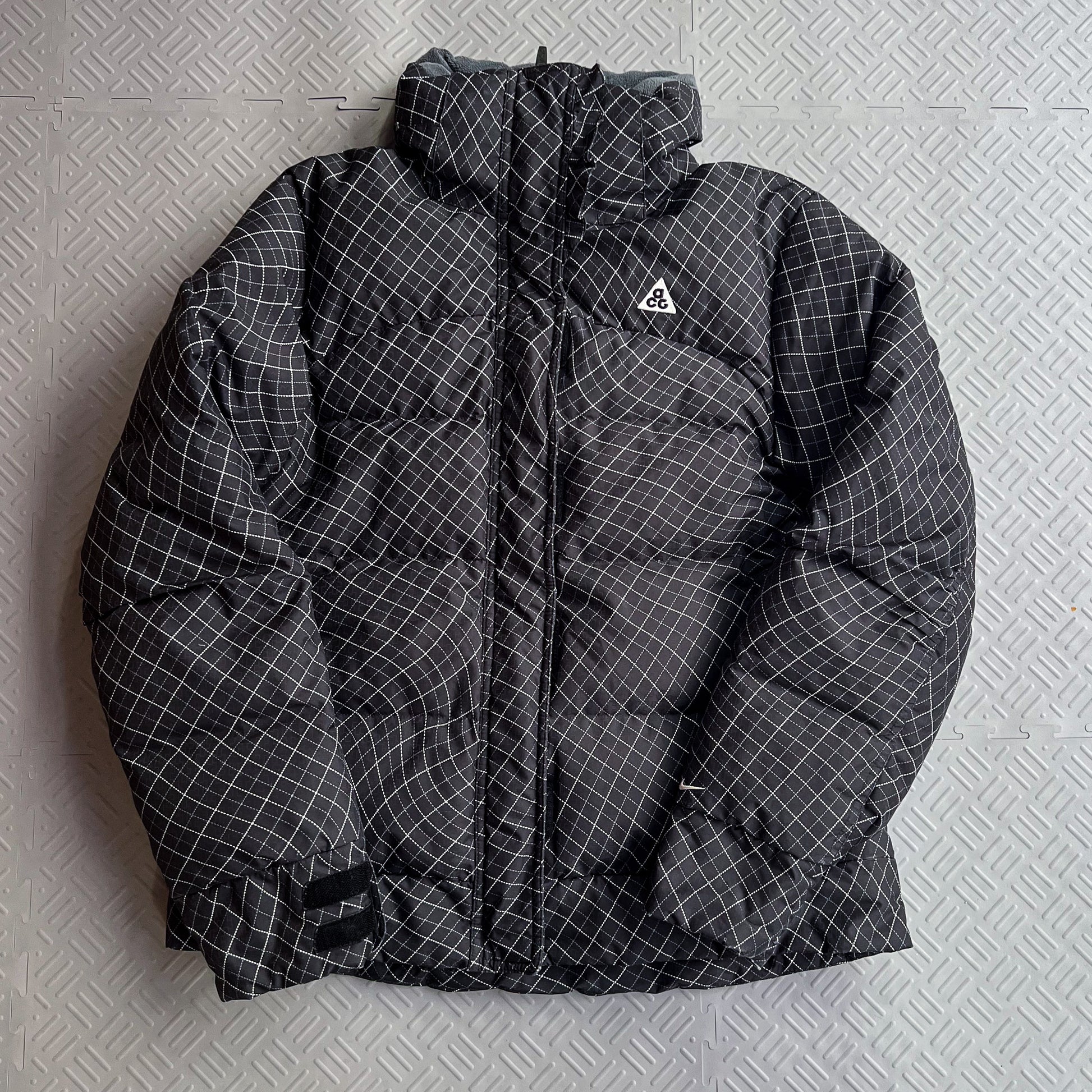 Nike ACG Puffer Jacket (M)