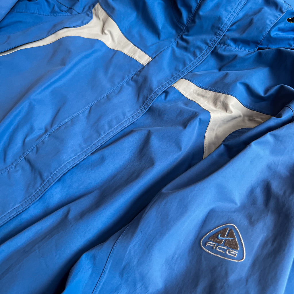 Vintage 2000's Nike ACG Goretex Jacket (M)