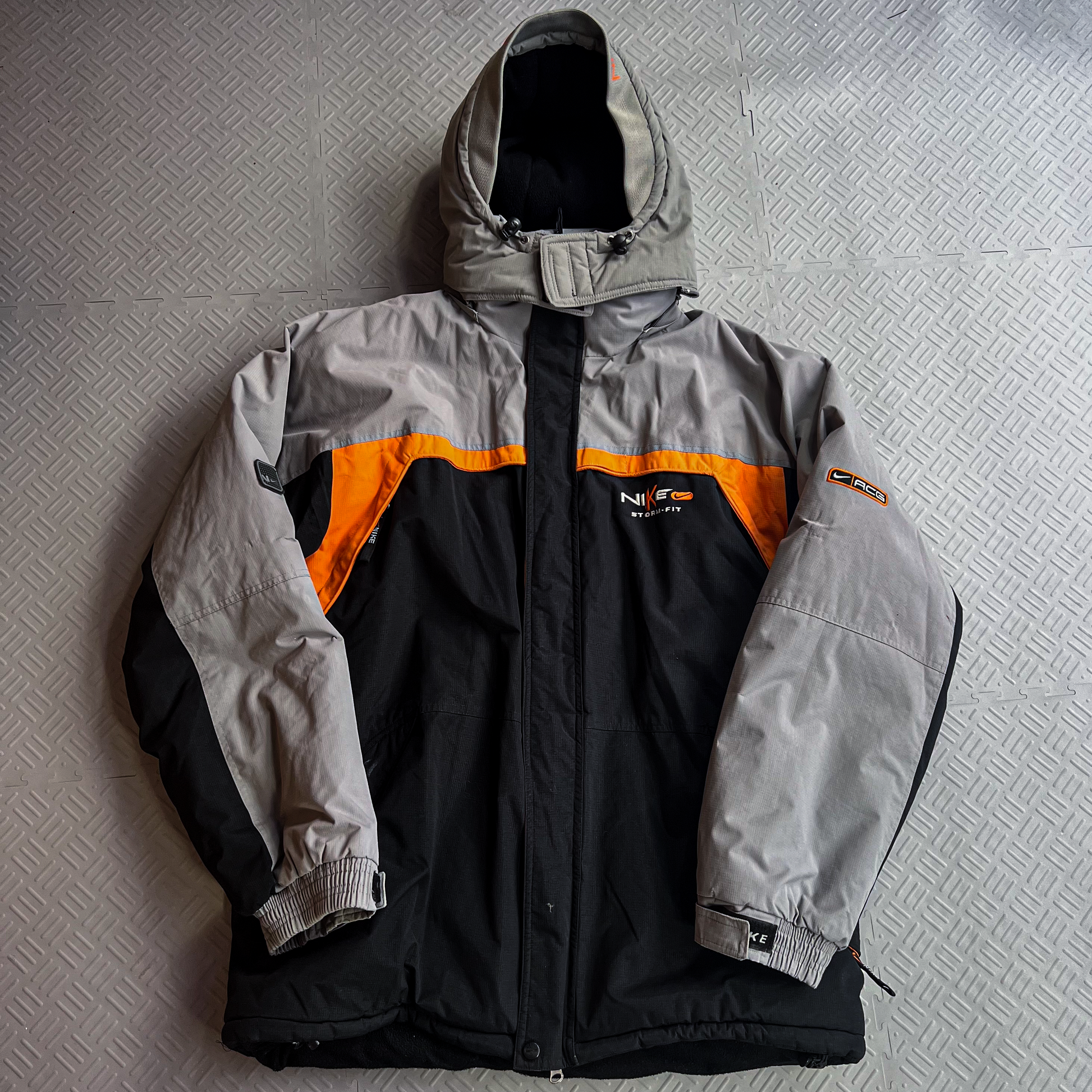 Vintage 2000's Nike ACG Storm Jacket (XL)