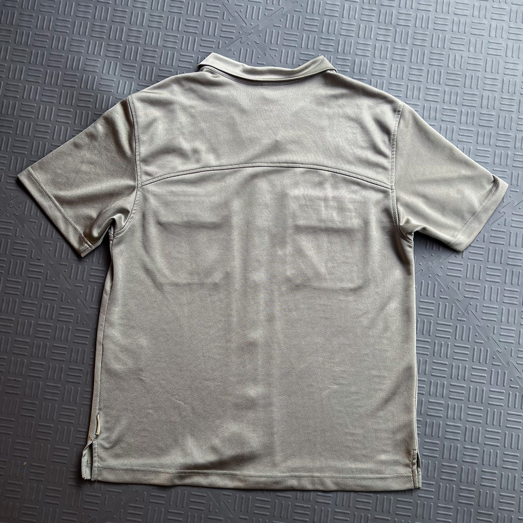 Vintage 2000's Nike ACG Button Up (M)