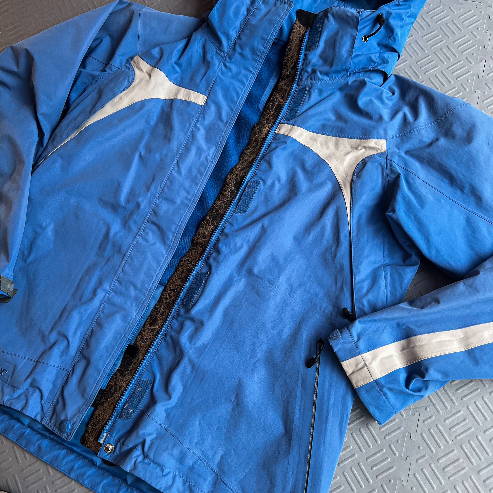 Vintage 2000's Nike ACG Goretex Jacket (M)