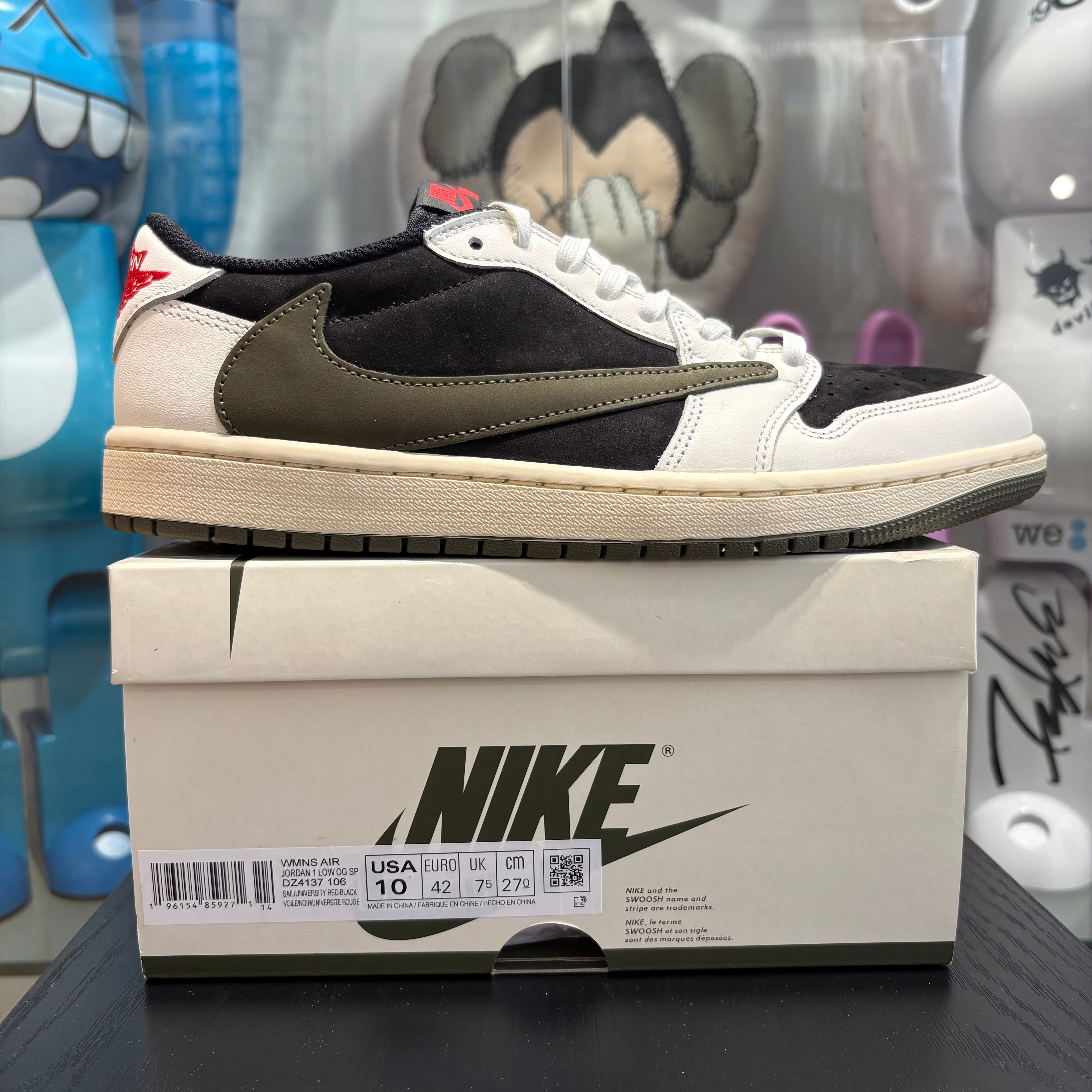 Jordan 1 x Travis Olive (EU42)