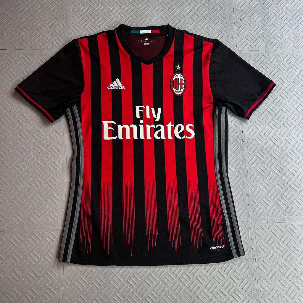 2016-17 AC Milan Home Shirt (S)
