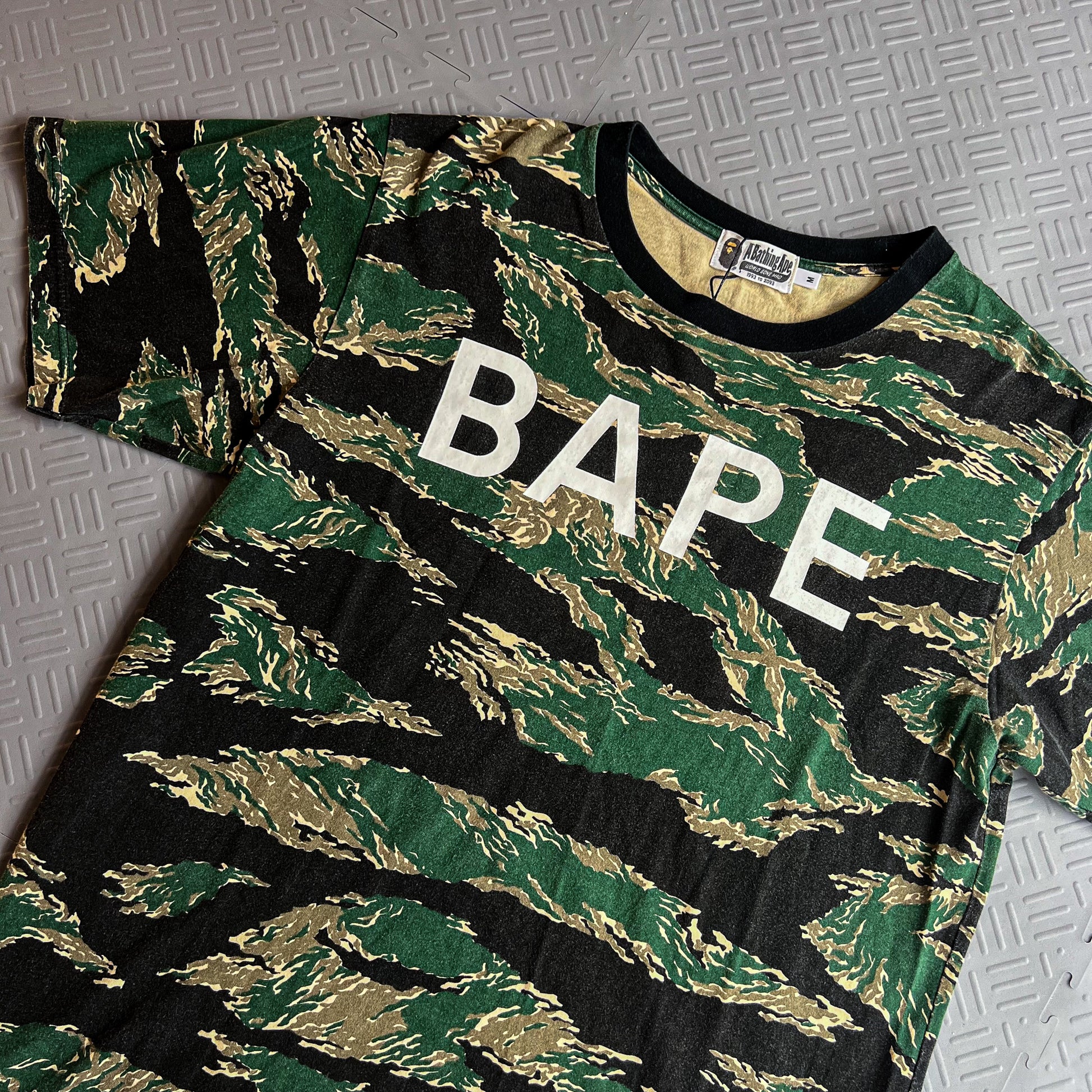 Bape Tiger Camo Tee (M)