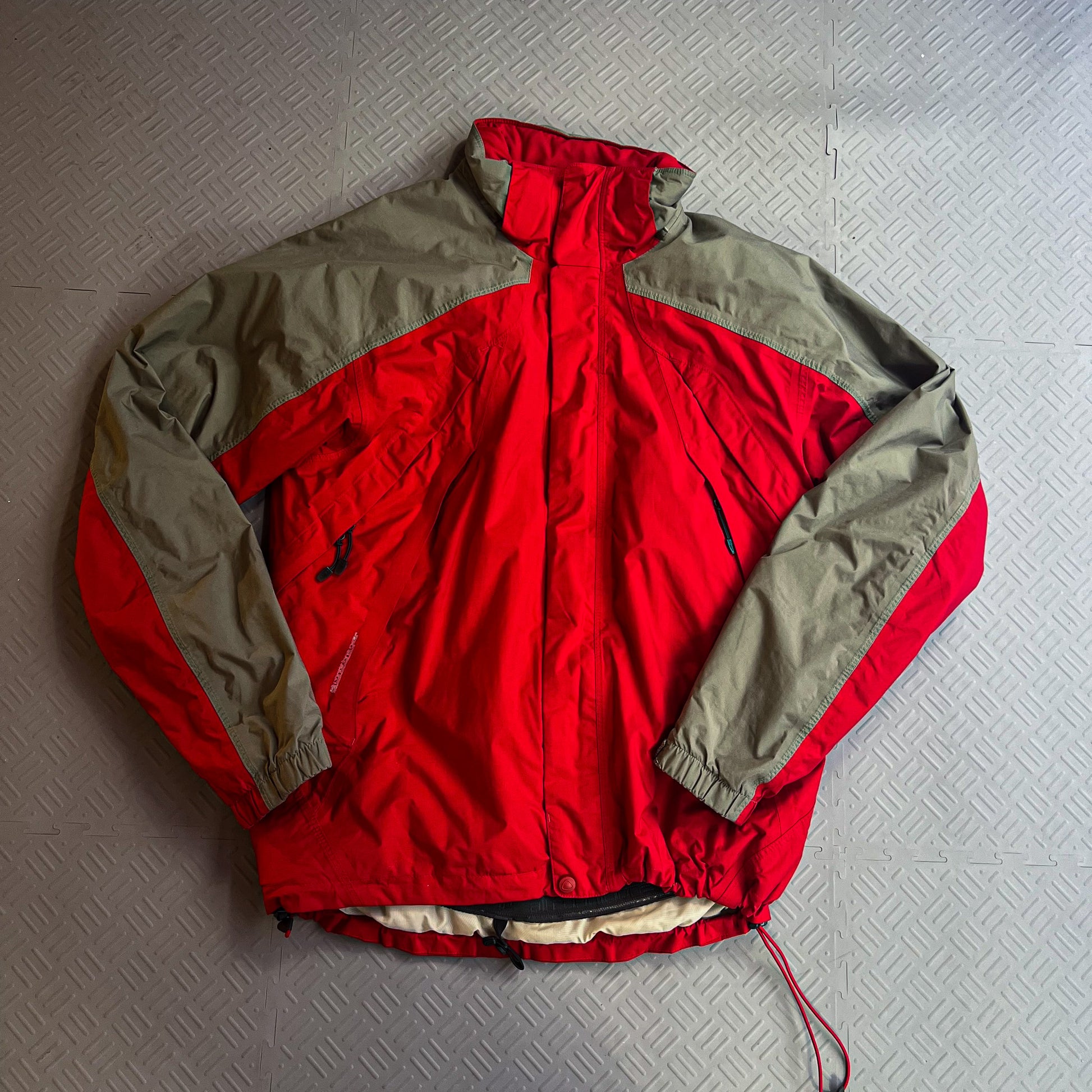 Vintage 2000's Nike ACG Red Grey Jacket (M)